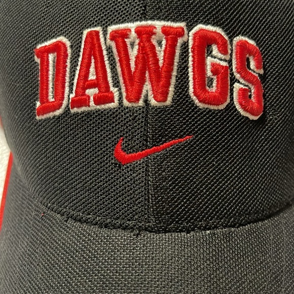 Vintage Sports GA Bulldogs Hat One Size fits All Red Black Snapback - Picture 9 of 12